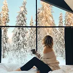 Magical Pond Nature Igloos Rezort