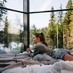 Rezort Magical Pond Nature Igloos Ruka