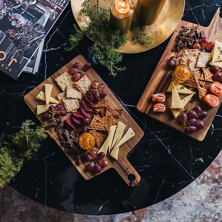 Resort Magical Pond Nature Igloos Ruka