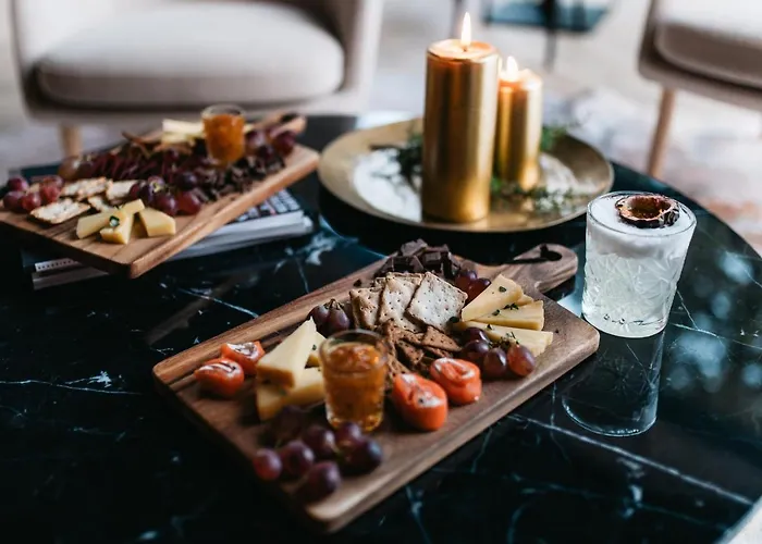 Magical Pond Nature Igloos 3*